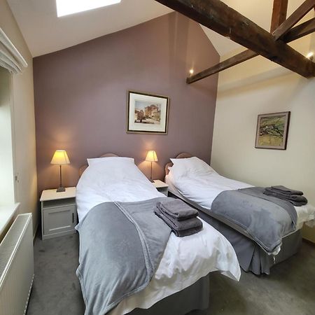The Coach House Villa Cheltenham Eksteriør billede